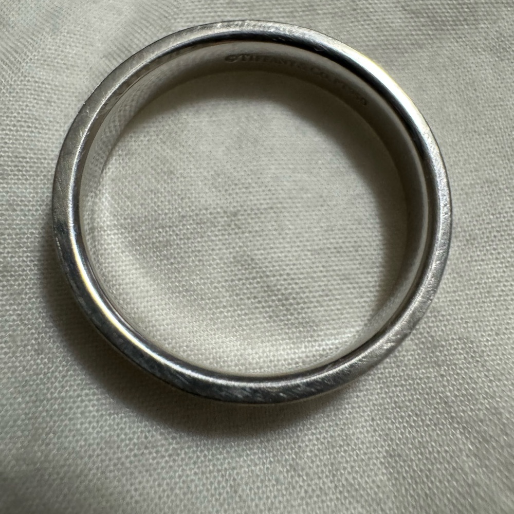 Tiffany & Co. Platinum Satin Finished Men’s Wedding Band Size 10 - Picture 4 of 7